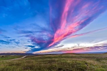 Tramonto al Reesor Ranch, al confine delle Cypress Hills, al confine tra Alberta e Saskatchewan, 4 luglio 2014